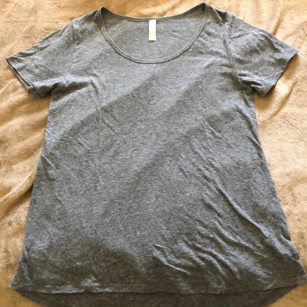 LuLaRoe gray classic tee